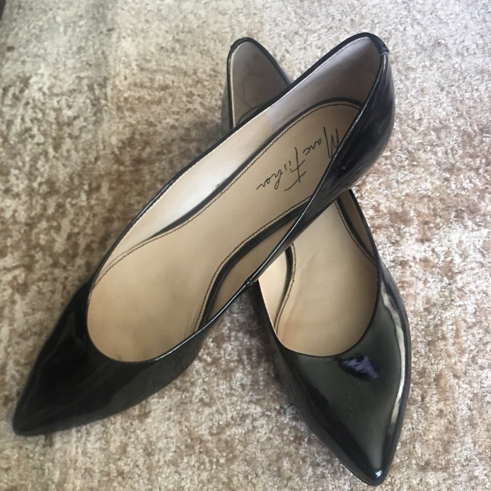 NWOT Marc Fisher Black Flats